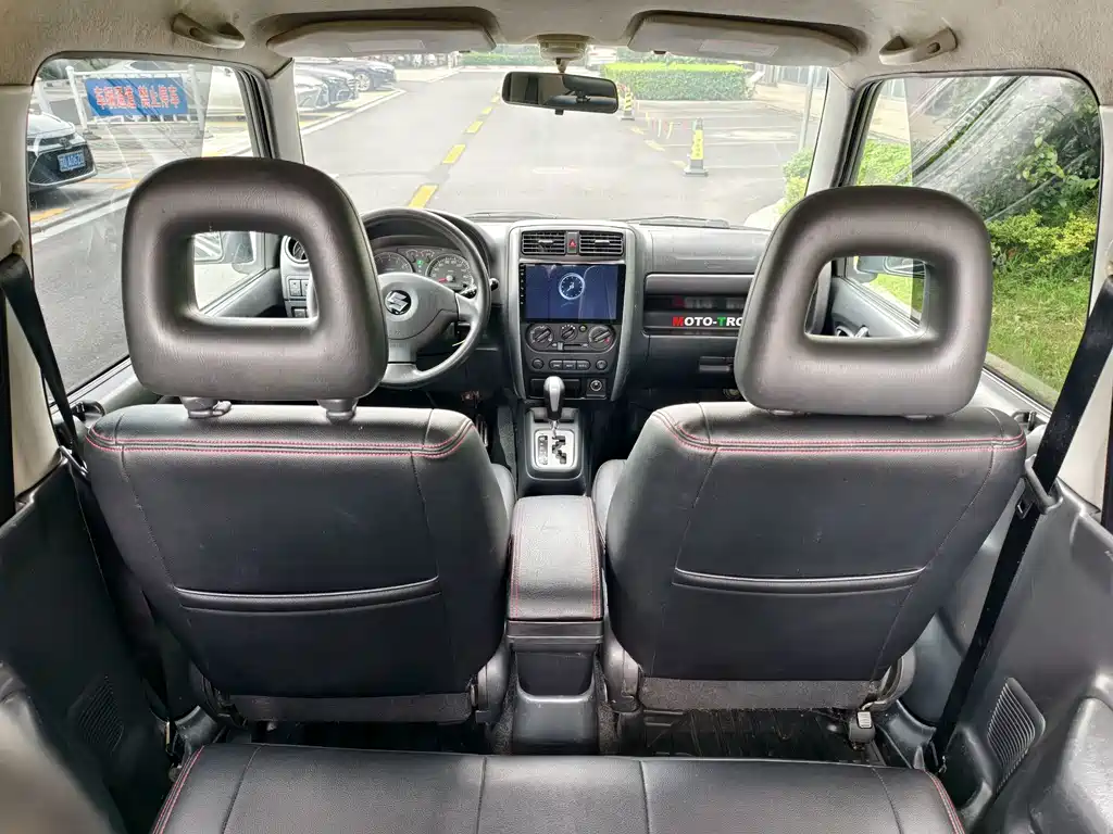 Suzuki Jimny — миниатюра 17