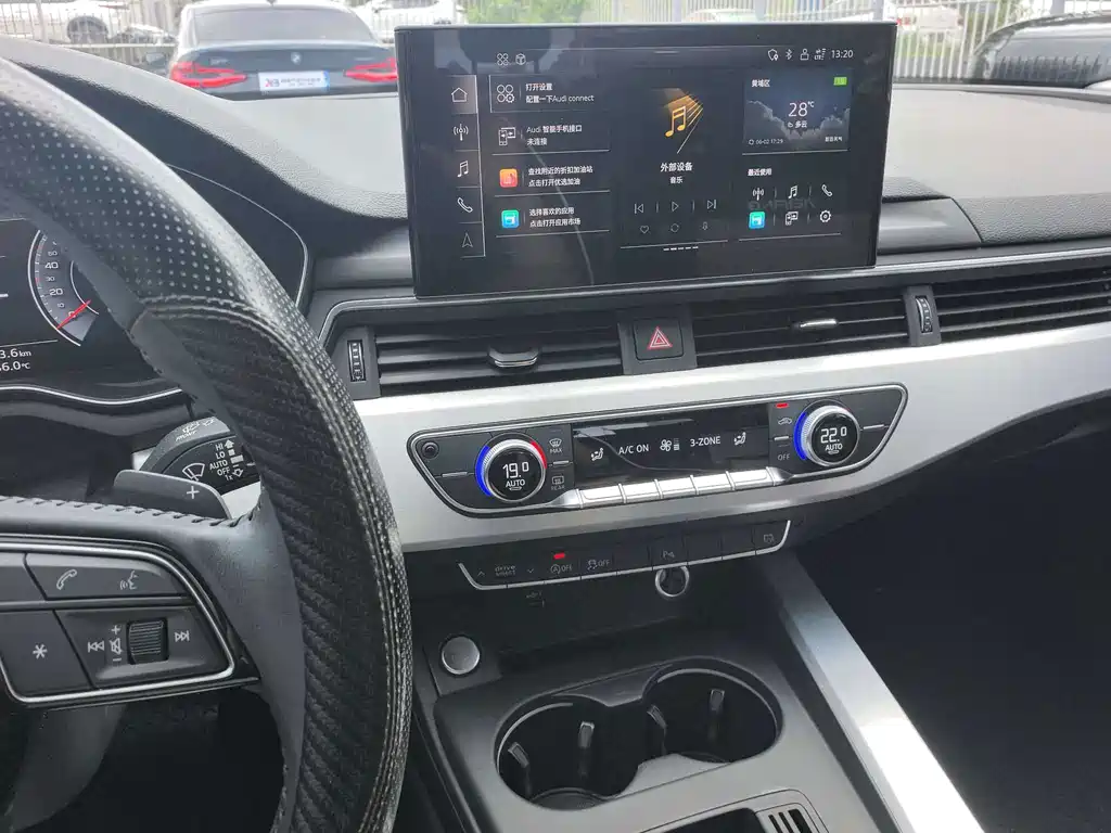 Audi A4L — миниатюра 14