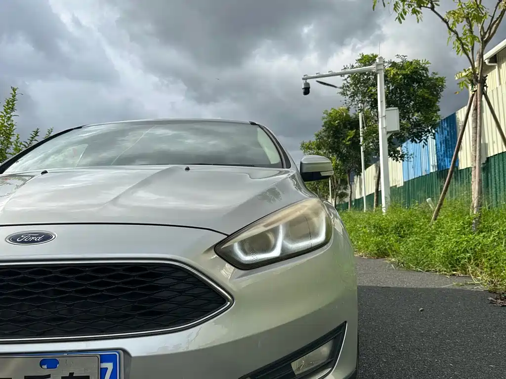Ford Focus — миниатюра 4