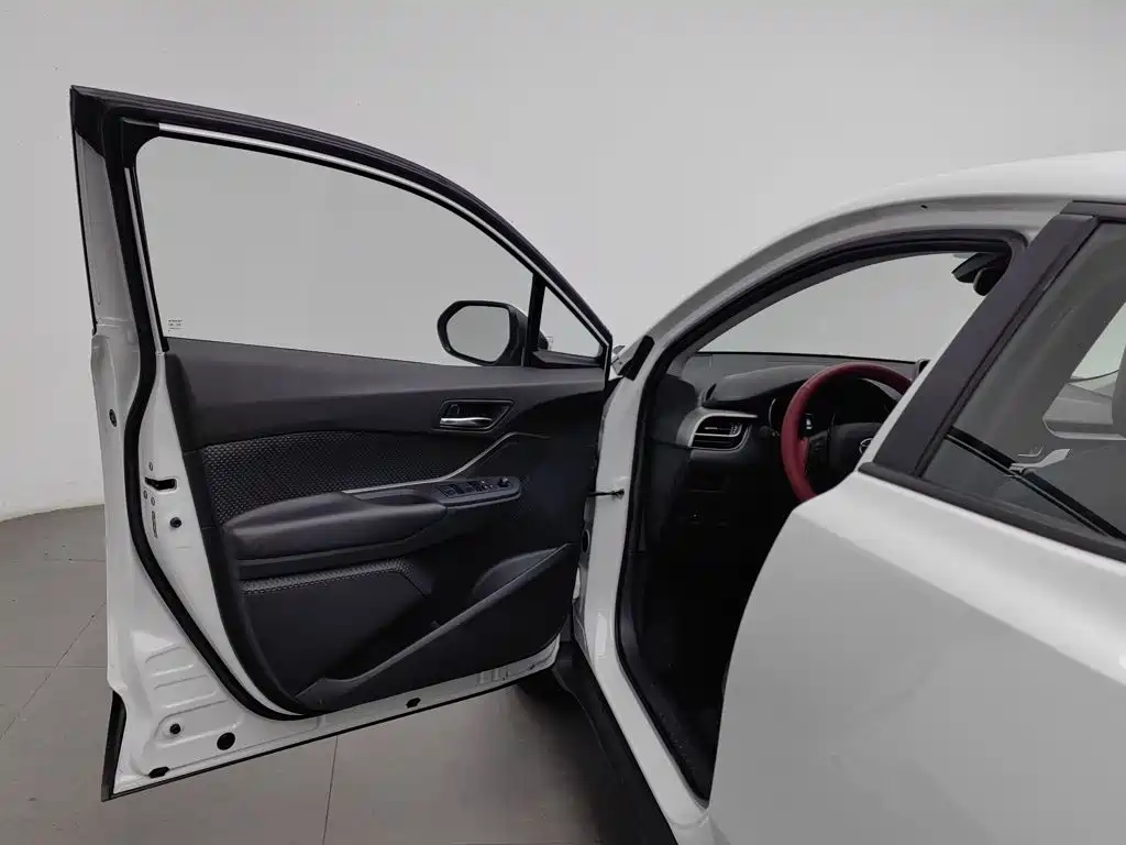 Toyota IZOA — миниатюра 8
