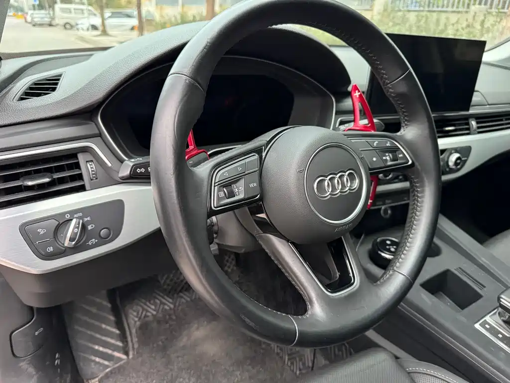 AUDI A4L