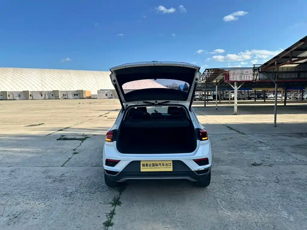 Volkswagen T-Roc — миниатюра 19