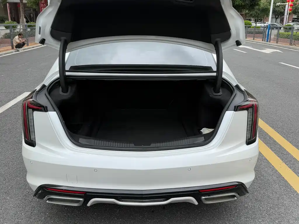Cadillac CT5 2023 28T Luxury