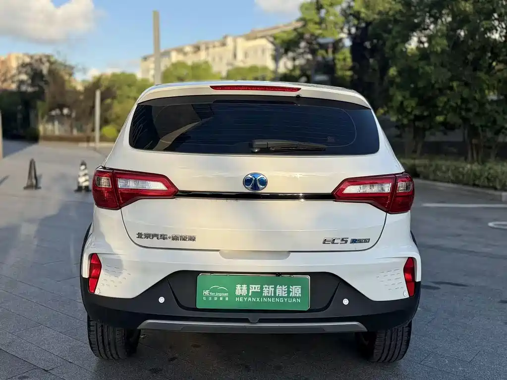 BAIC New Energy EC5 — миниатюра 9