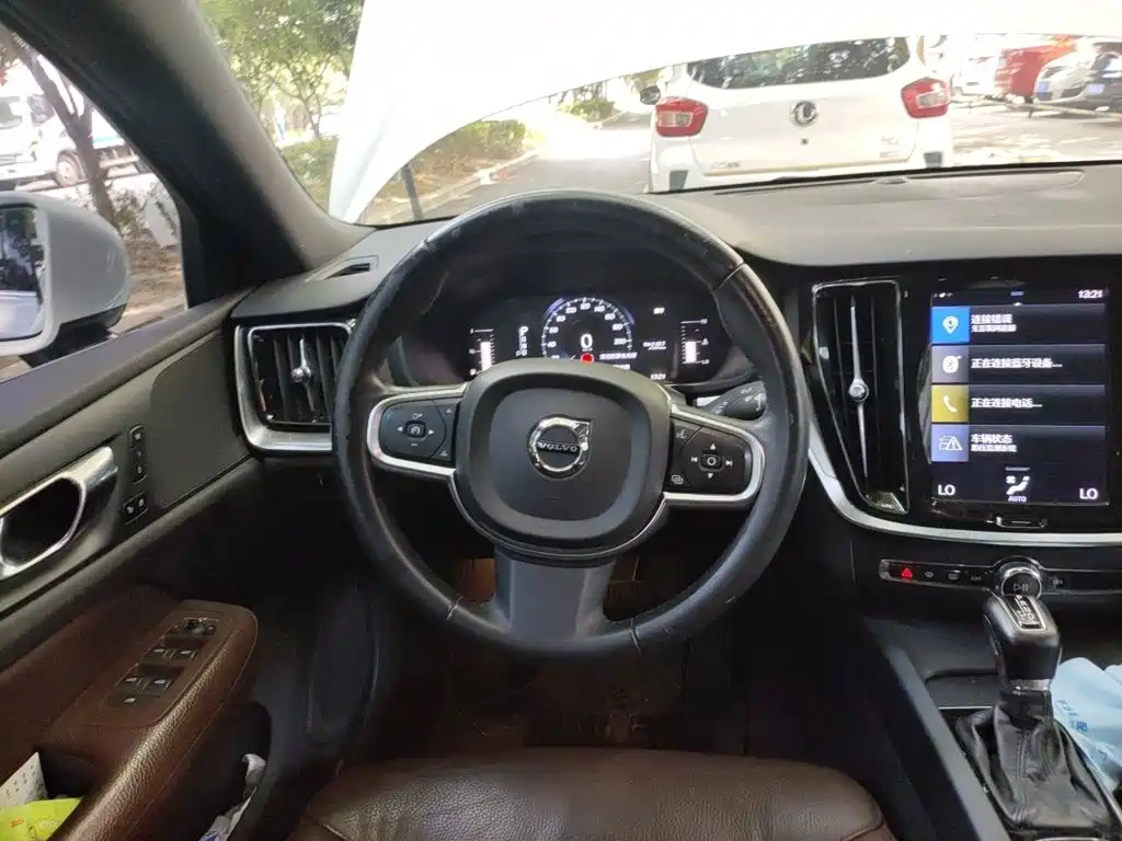 Volvo S60 — миниатюра 6