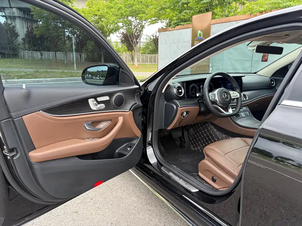 Mercedes-Benz E-Class E 2020 E 300 L Sport Fashion