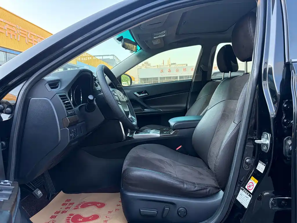 Toyota Reiz 2013 2.5V