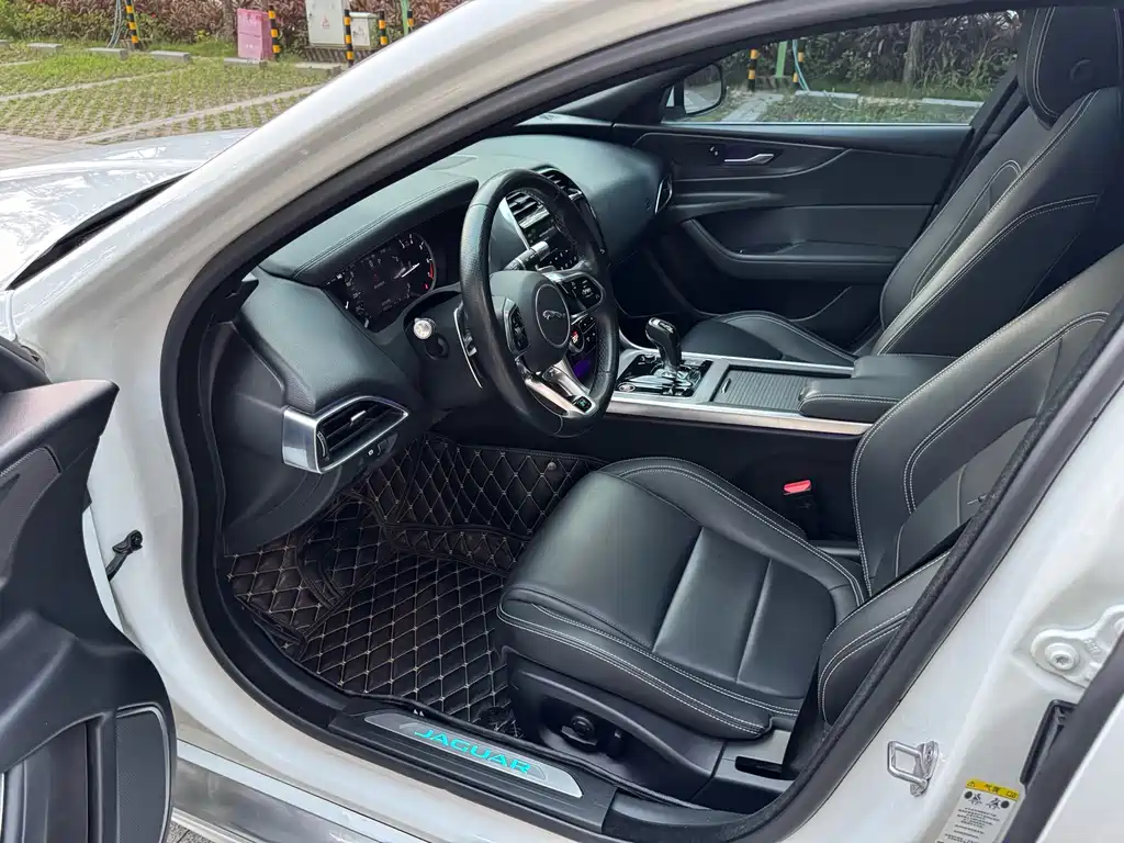 Jaguar XEL — миниатюра 7