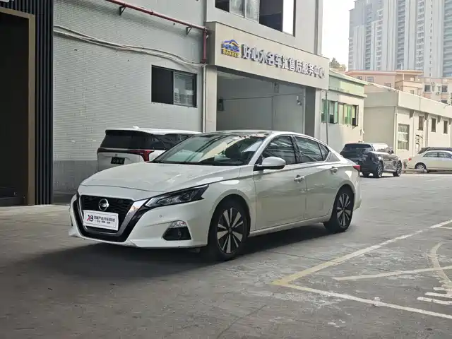 NISSAN TEANA