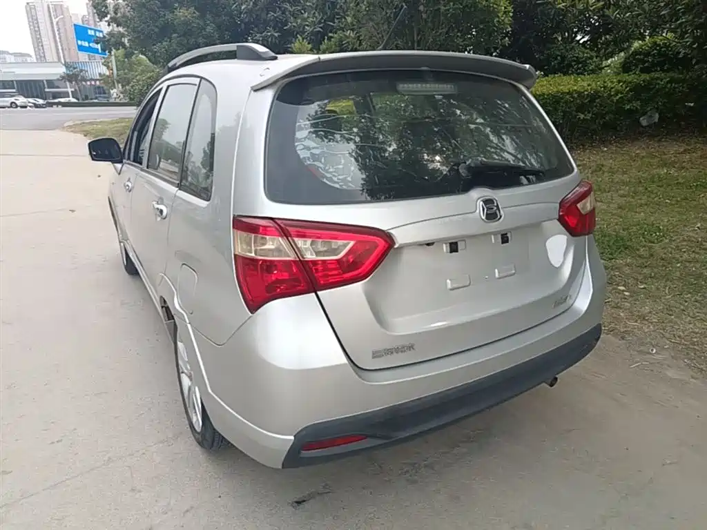 Suzuki Liana A6 — миниатюра 5