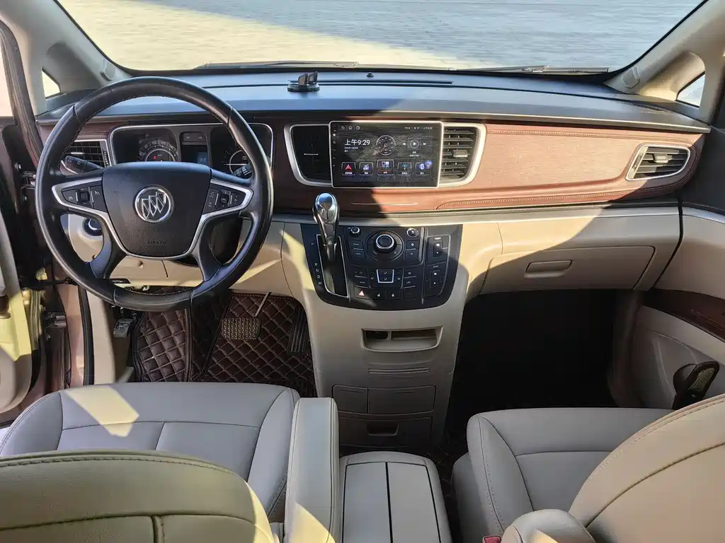 Buick GL8 2018 28T Luxury VI