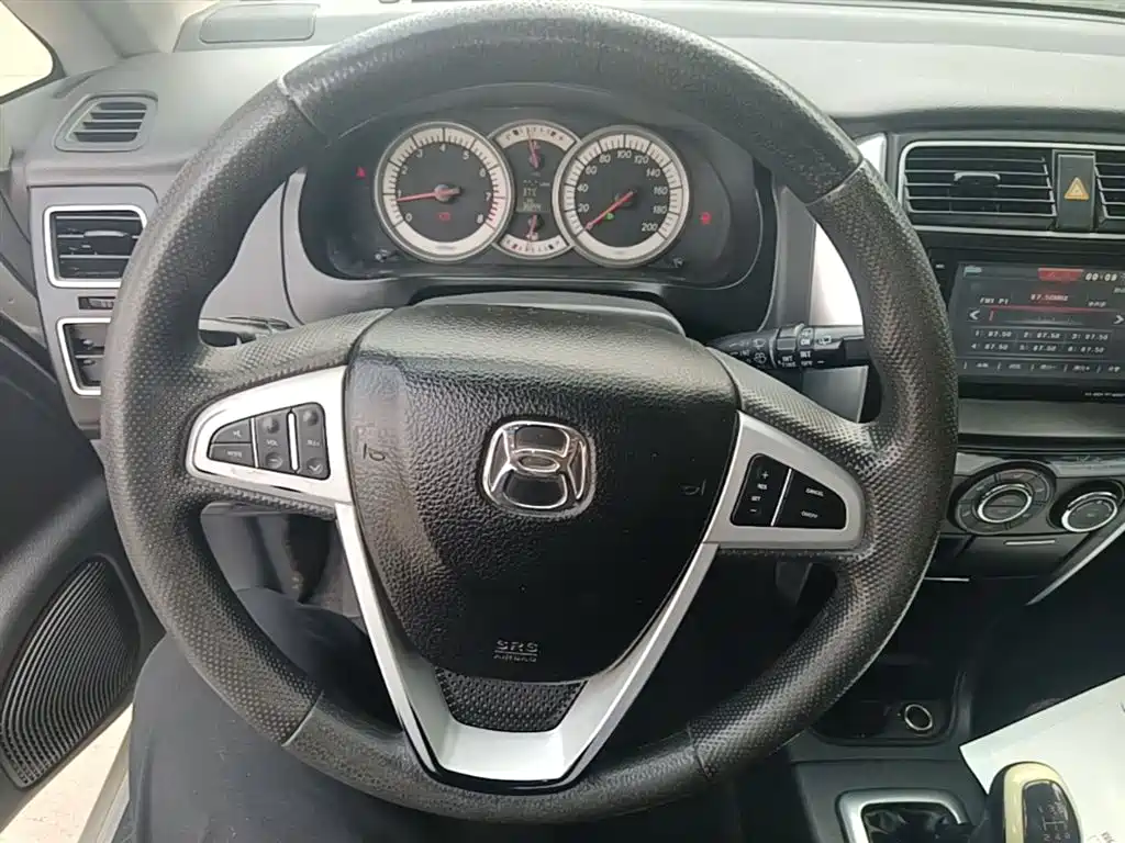 Suzuki Liana A6 — миниатюра 11