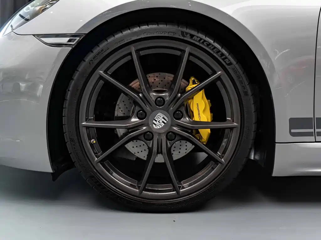 Porsche Cayman 2021 2.0L AT