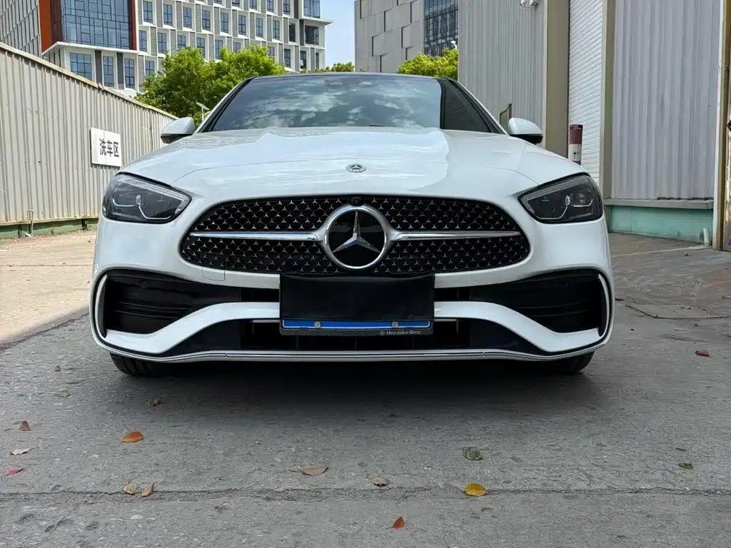 Mercedes-Benz C-Class 2025