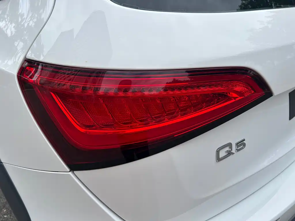 Audi Q5 — миниатюра 12