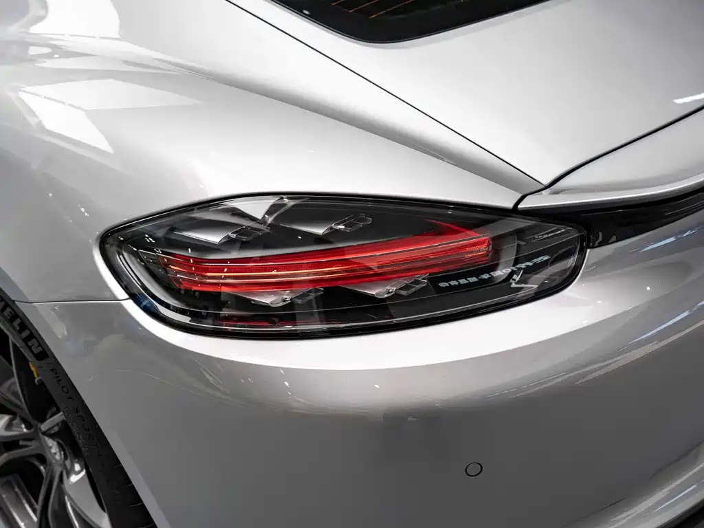 Porsche Cayman 2021 2.0L AT