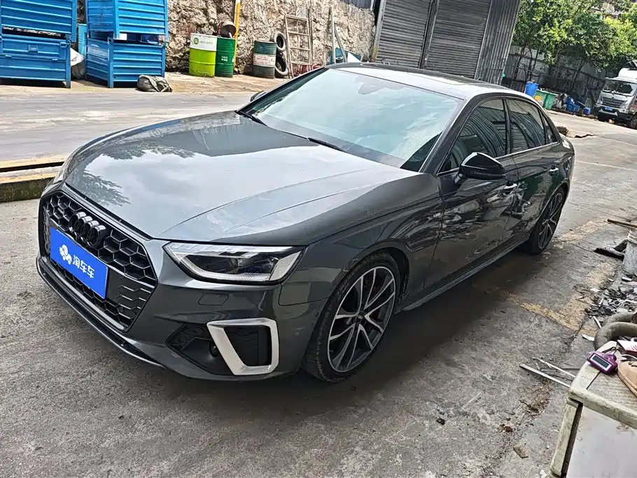 Audi A4L 2020