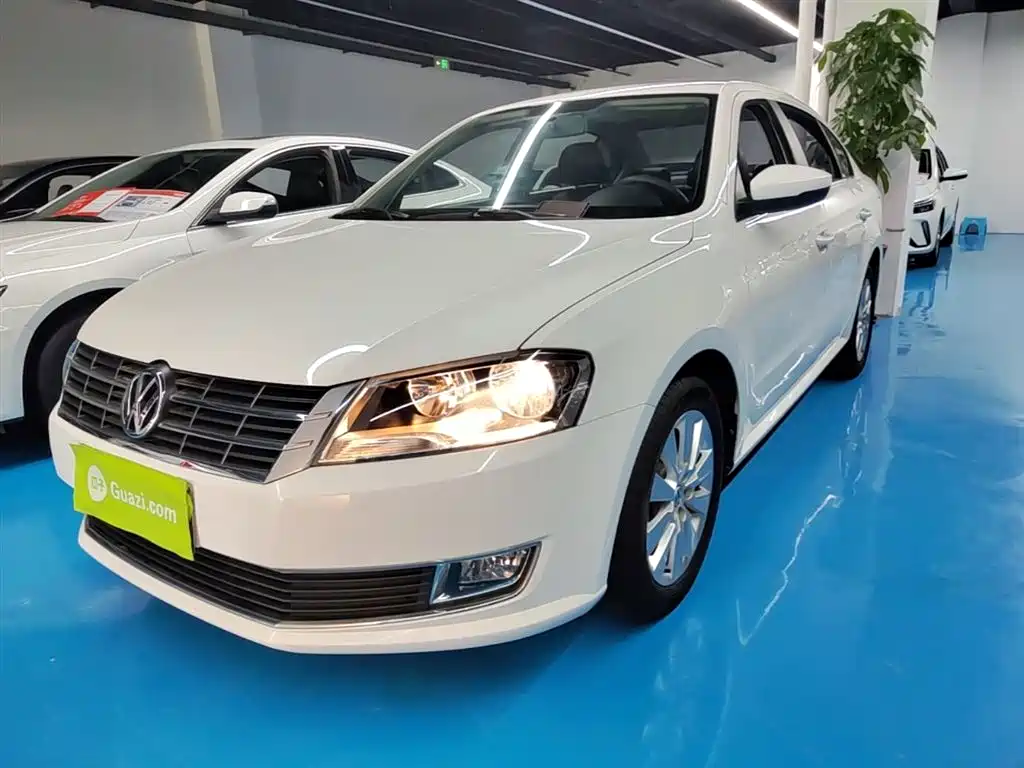 Volkswagen Lavida 2015