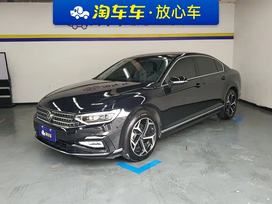 Volkswagen Magotan 2025
