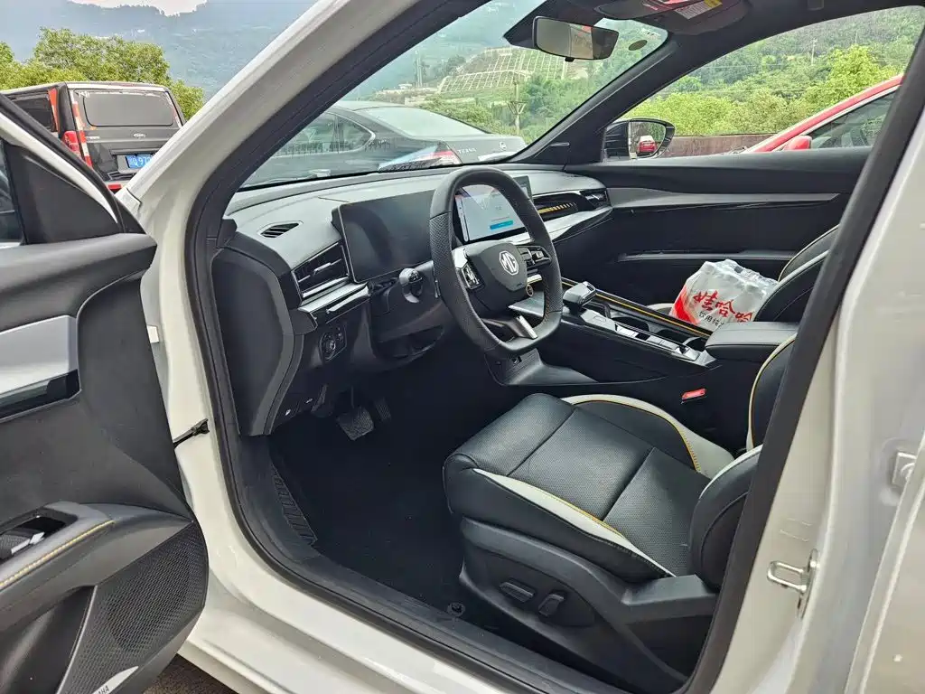 MG MG5 Scorpio — миниатюра 3