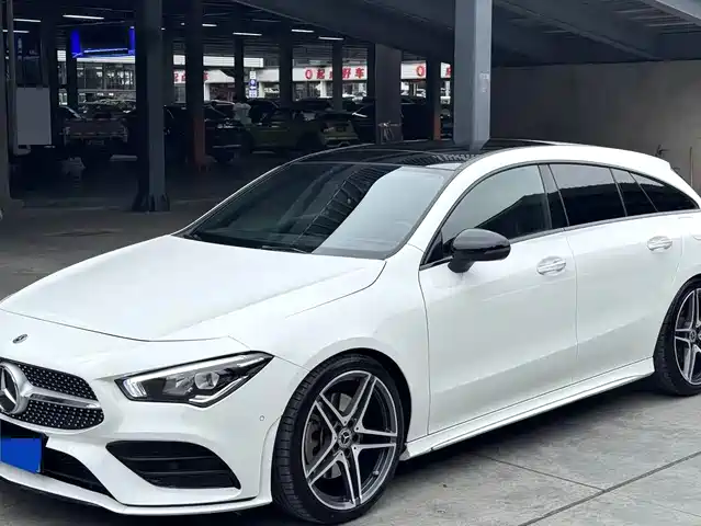 Mercedes-Benz CLA — фото 1