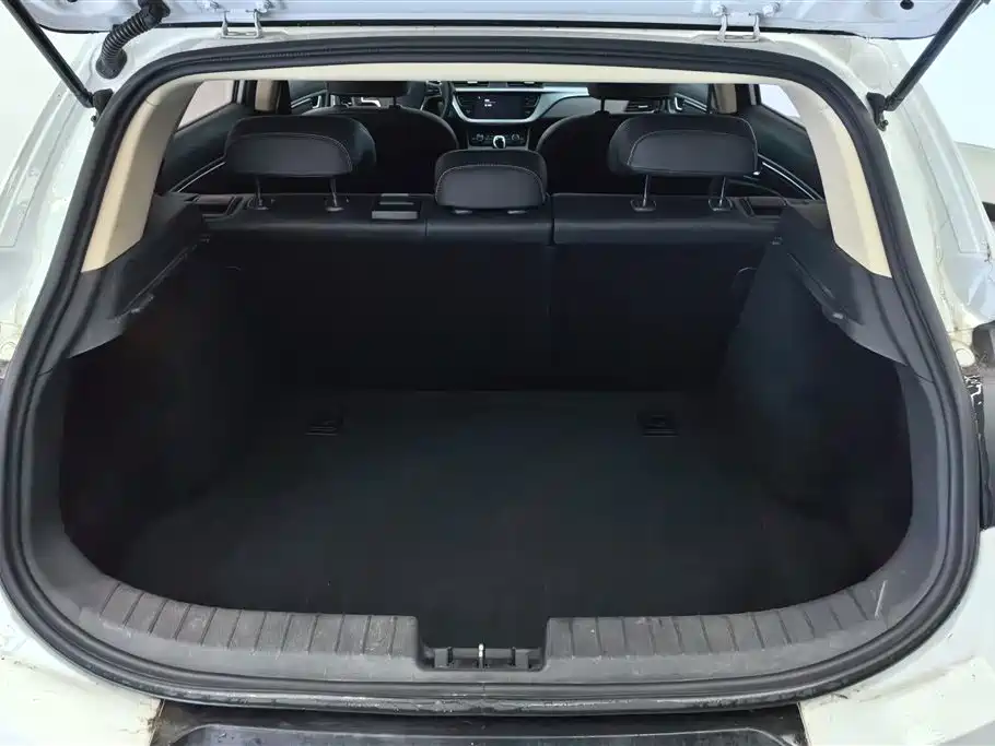 Geely Emgrand GS GS 2018 Sport 1.4T AT