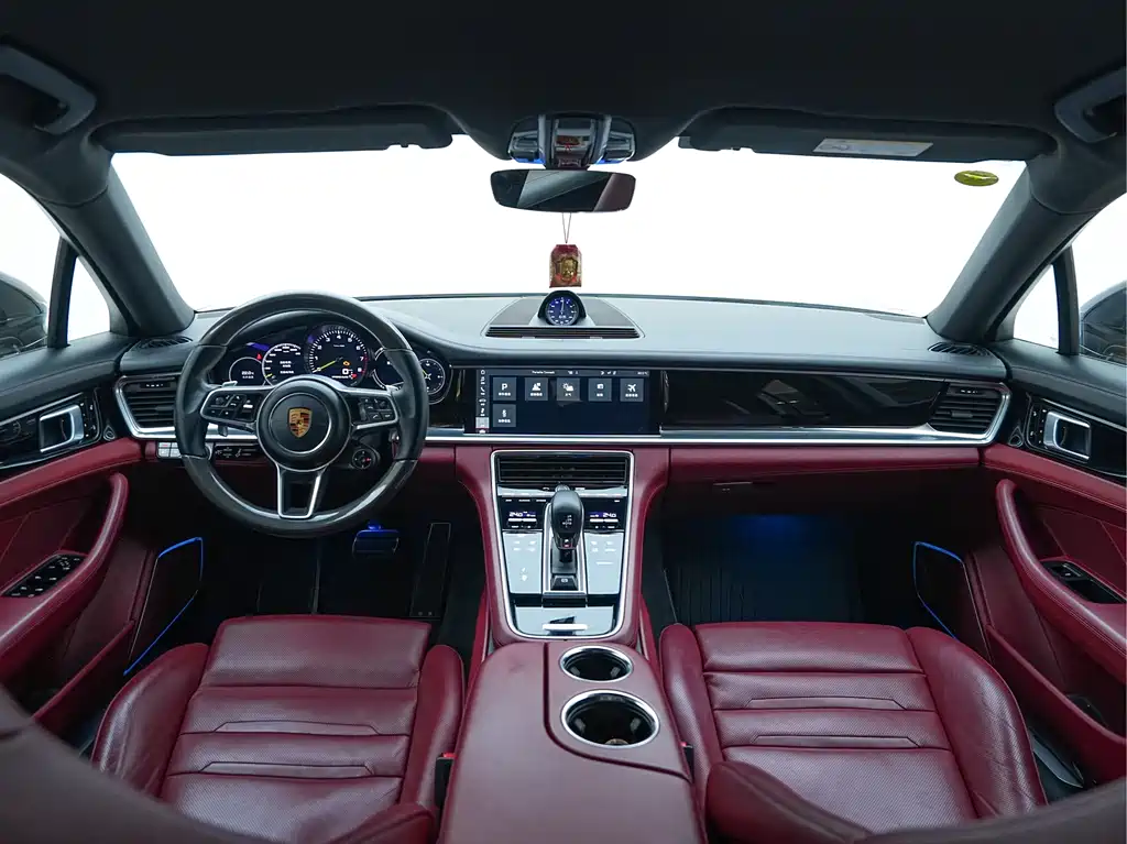 PORSCHE PANAMERA NEW ENERGY