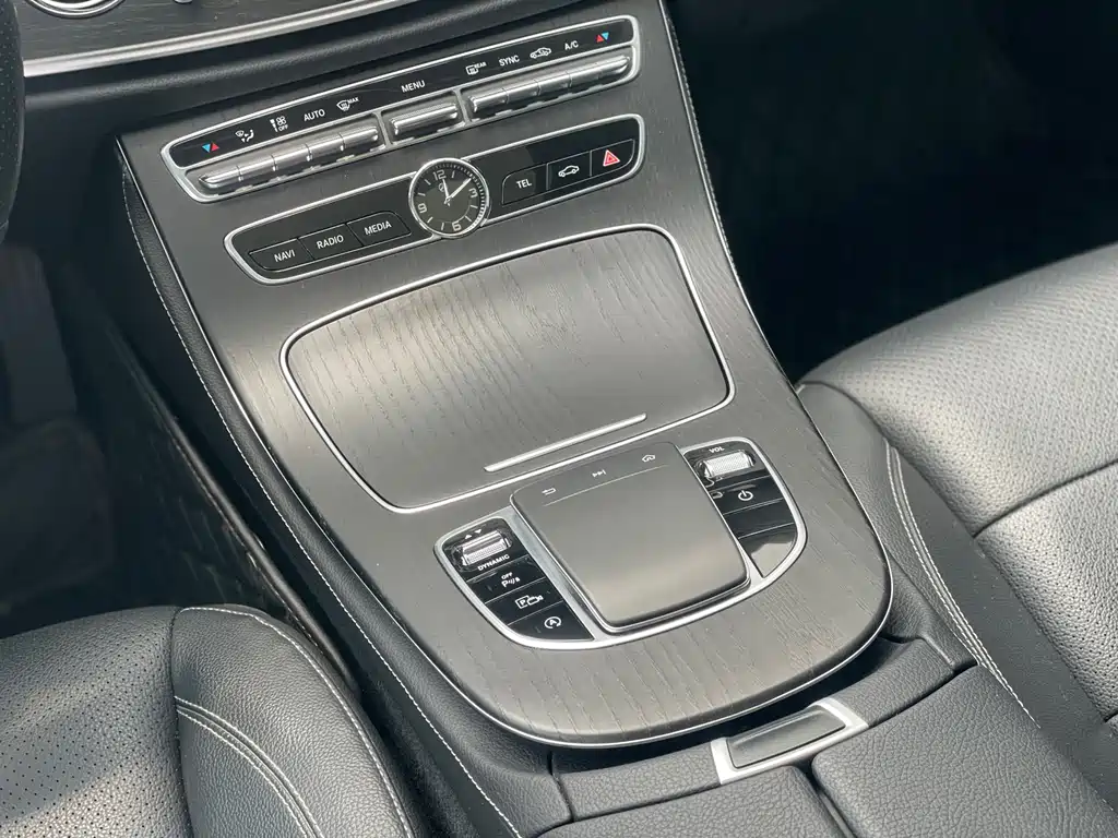 Mercedes-Benz E-Class E 2020 E 300 L Sport Fashion