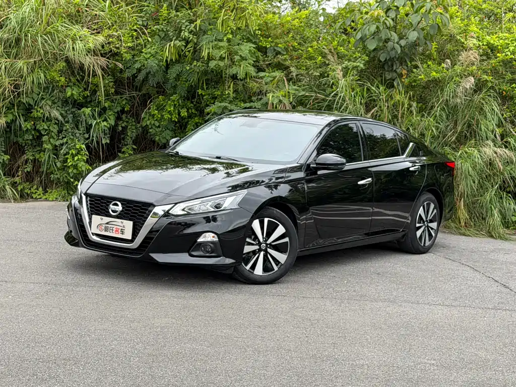 Nissan Teana 2022