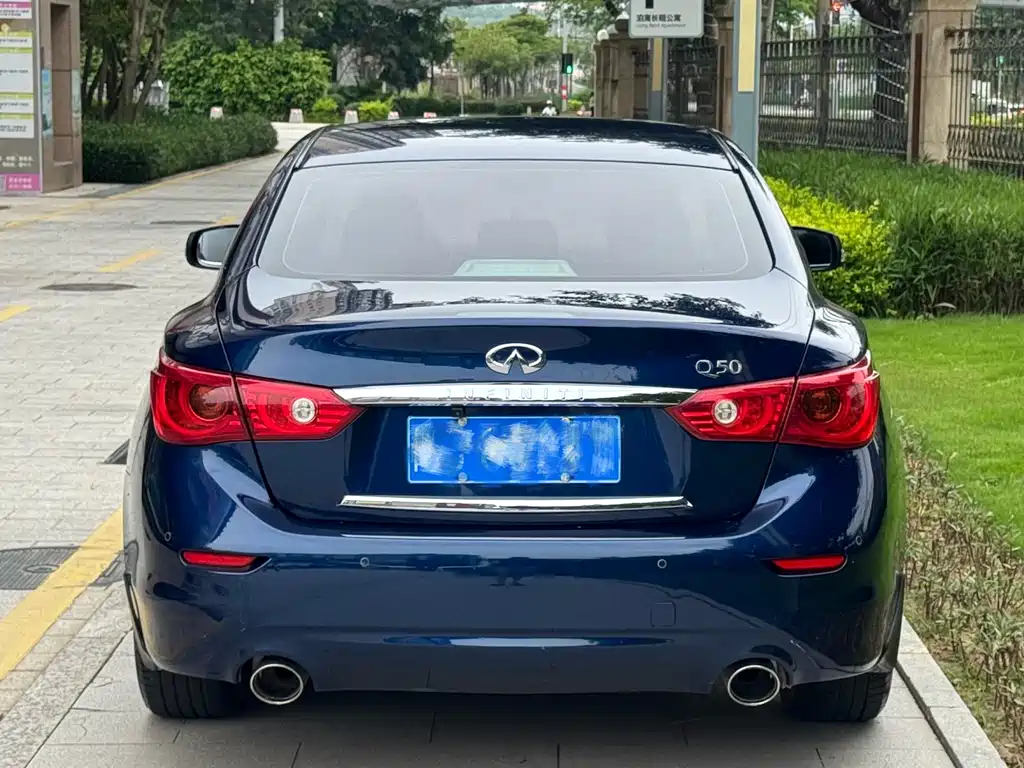 Infiniti Q50L 2016 2.0T Enjoy