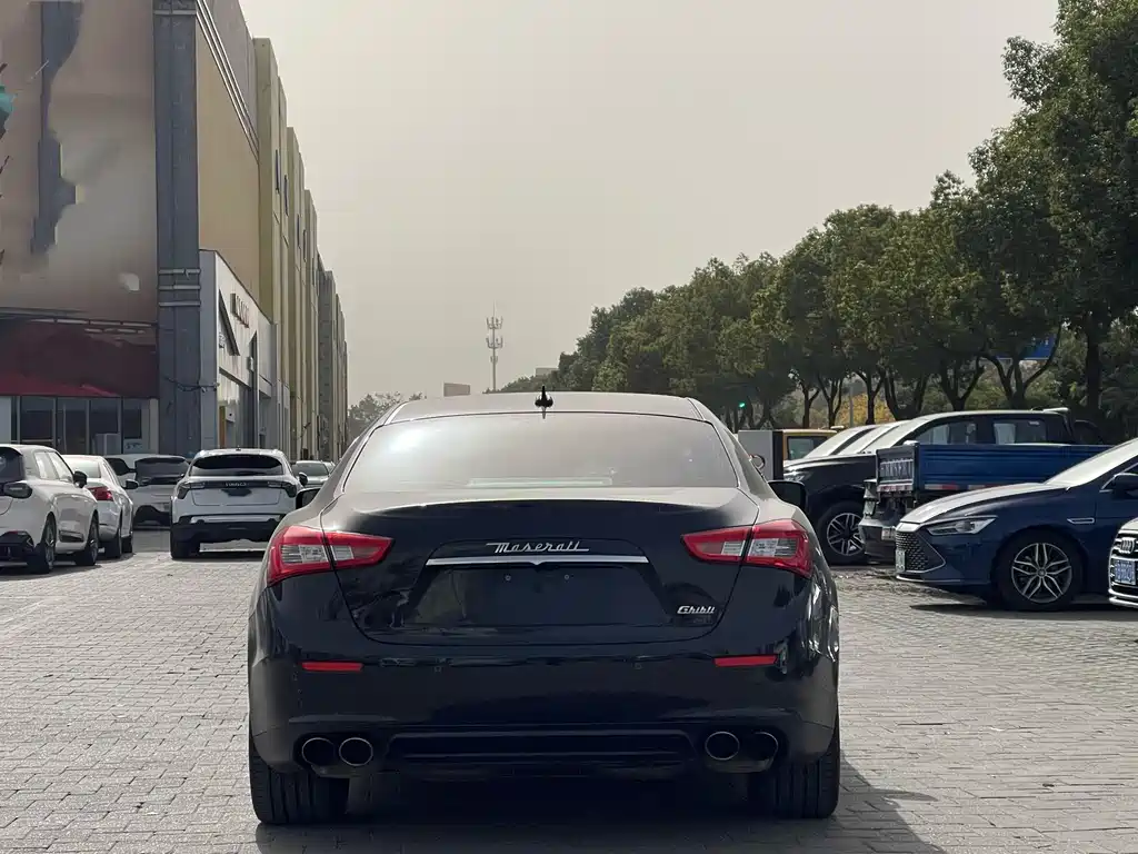 MASERATI GHIBLI