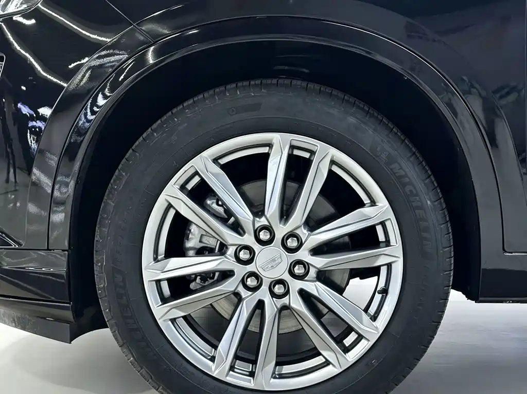 Cadillac XT6 2021 2.0T мест Luxury