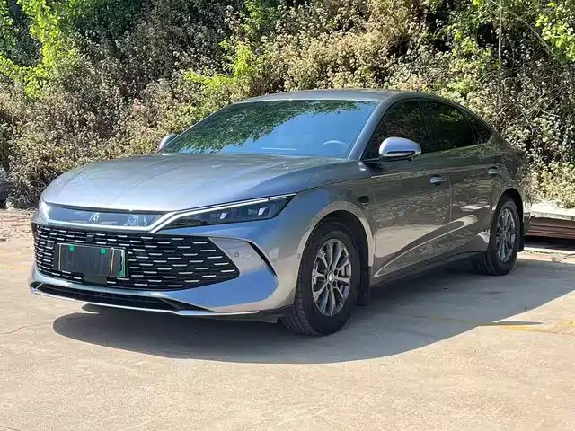 2025 BYD Qin