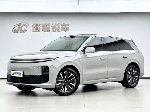 Li Auto L6