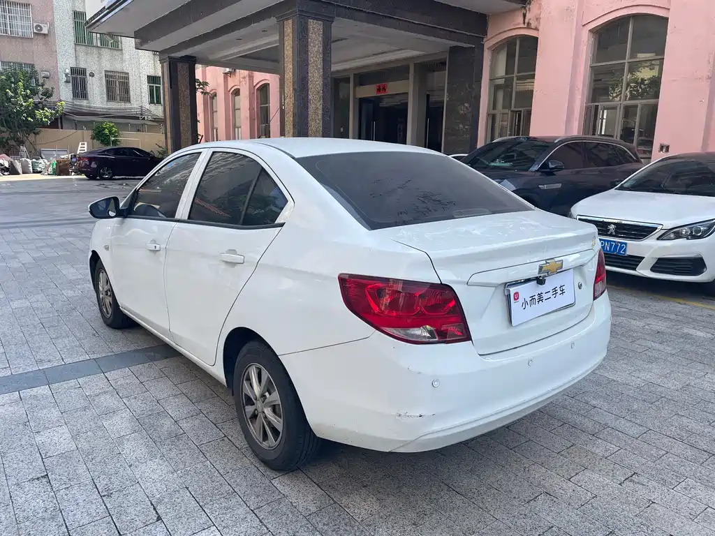 Chevrolet Sail 2015 3 1.3L MT