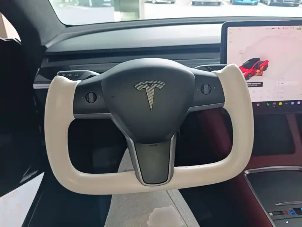 Tesla Model 3 — фотографии объявления, Фото 12