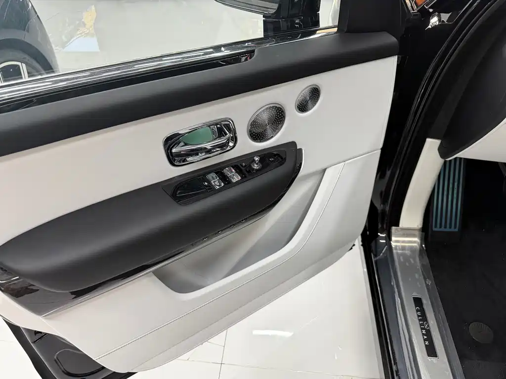 Rolls-Royce Cullinan — фотографии объявления, Фото 12