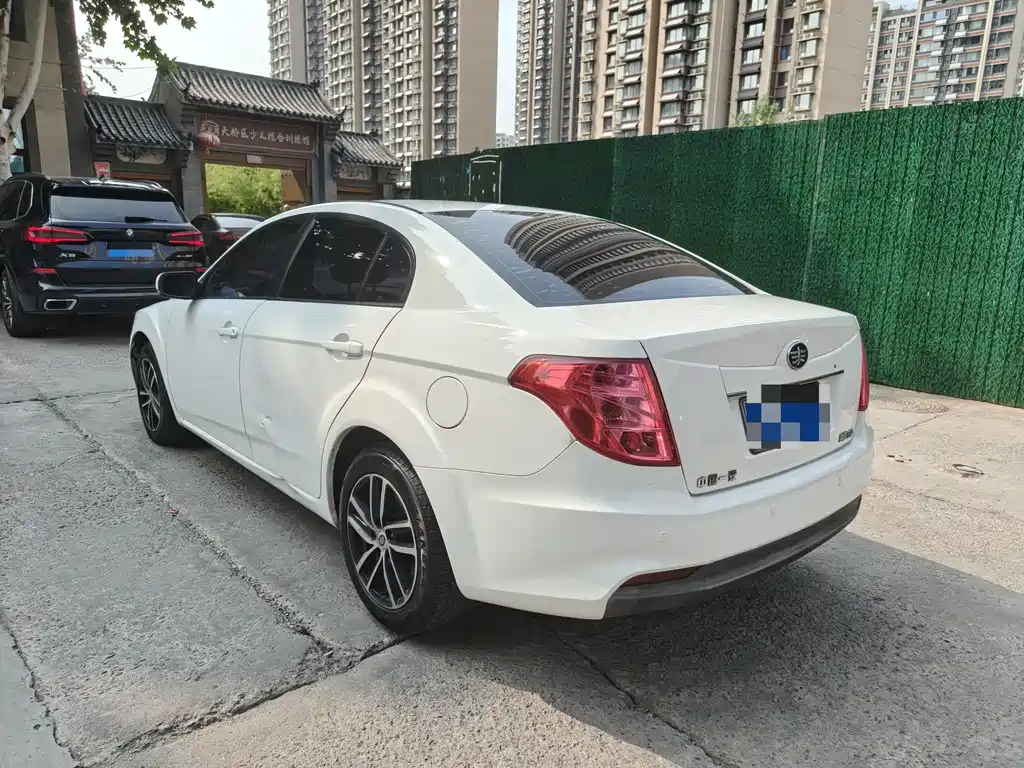 Bestune B50 — миниатюра 6