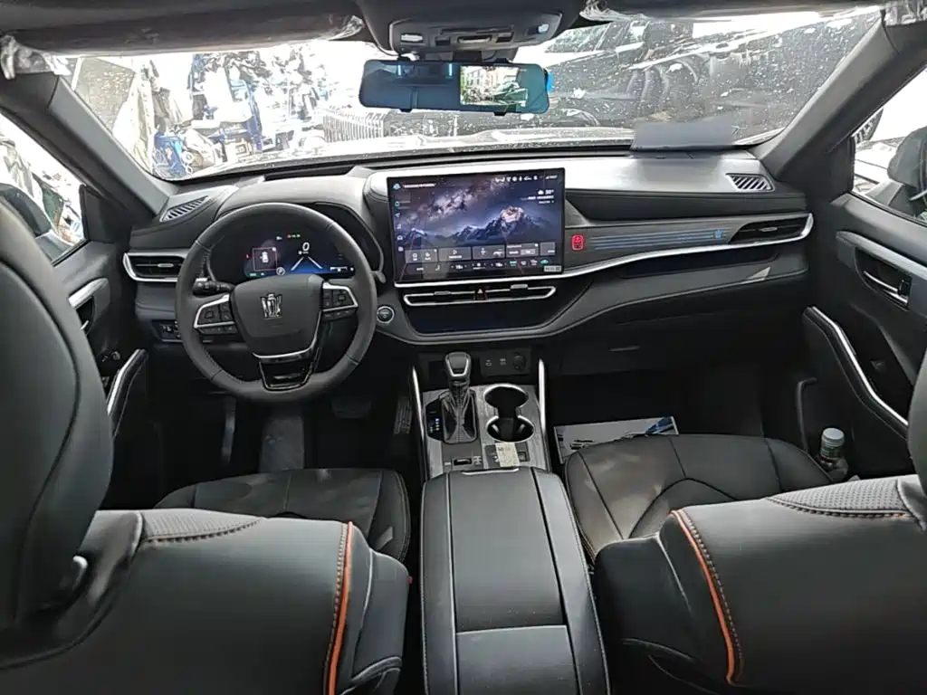 Toyota Crown Kluger 2026 2.5L HEV Luxury
