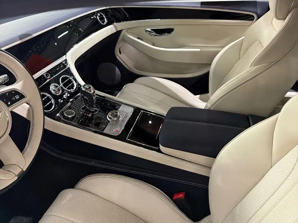 Bentley Continental PHEV — миниатюра 9