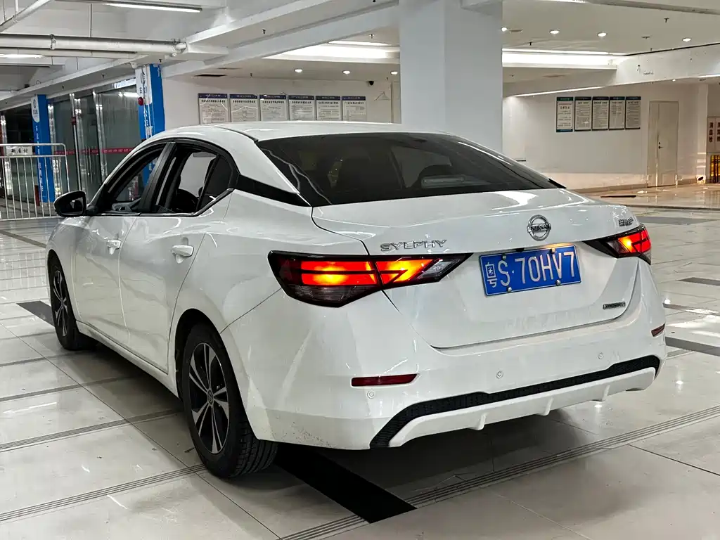 Nissan Sylphy — миниатюра 12