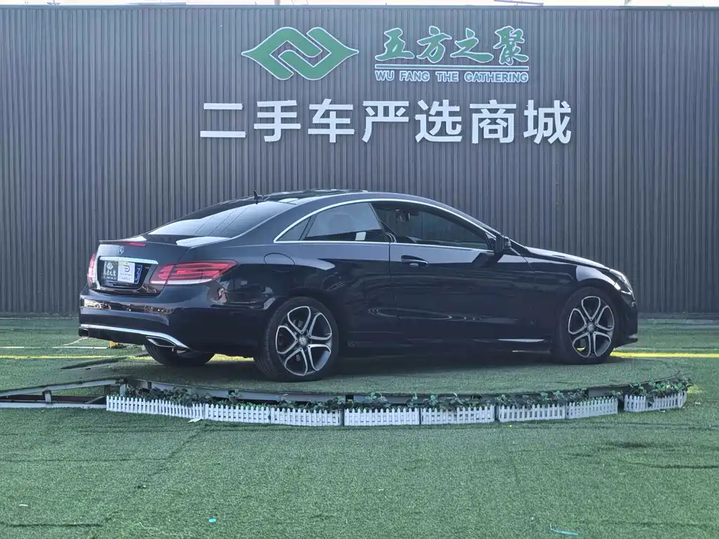 MERCEDES-BENZ E CLASS