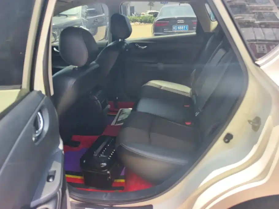 Nissan Tiida 2020 1.6L CVT