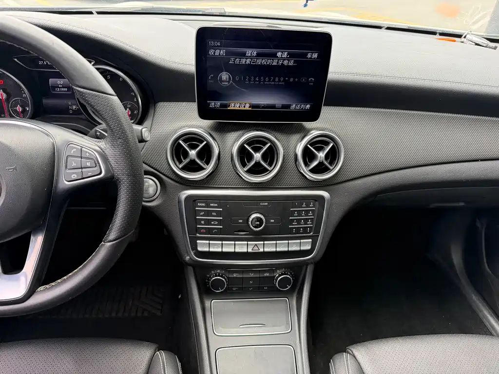 Mercedes-Benz GLA 2018 GLA 220 4MATIC Sport