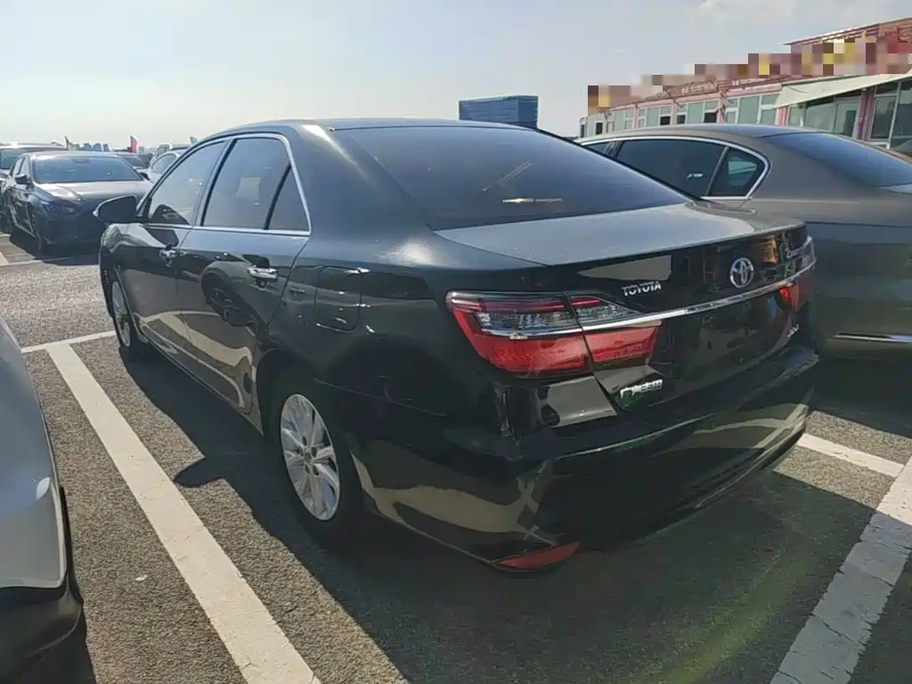 Toyota Camry 2015 2.0G Lead
