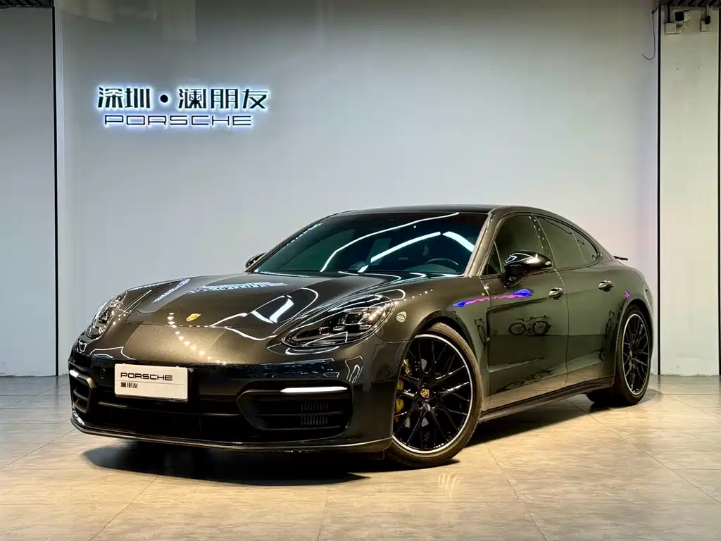 Porsche Panamera 2022