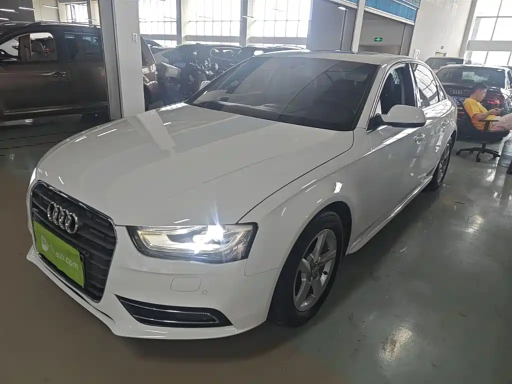 Audi A4L 2014