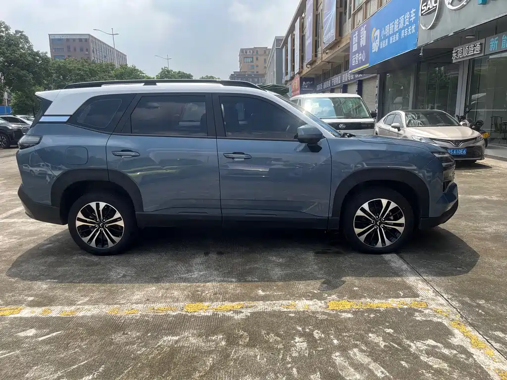 Wuling Xingguang 560 New Energy — миниатюра 7