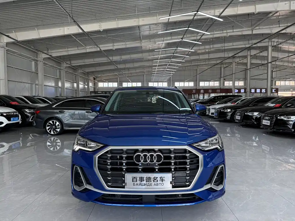 Audi Q3 2022 35 TFSI Fashion
