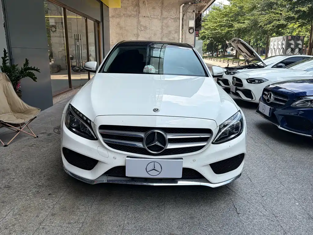 Mercedes-Benz C-Class — миниатюра 2